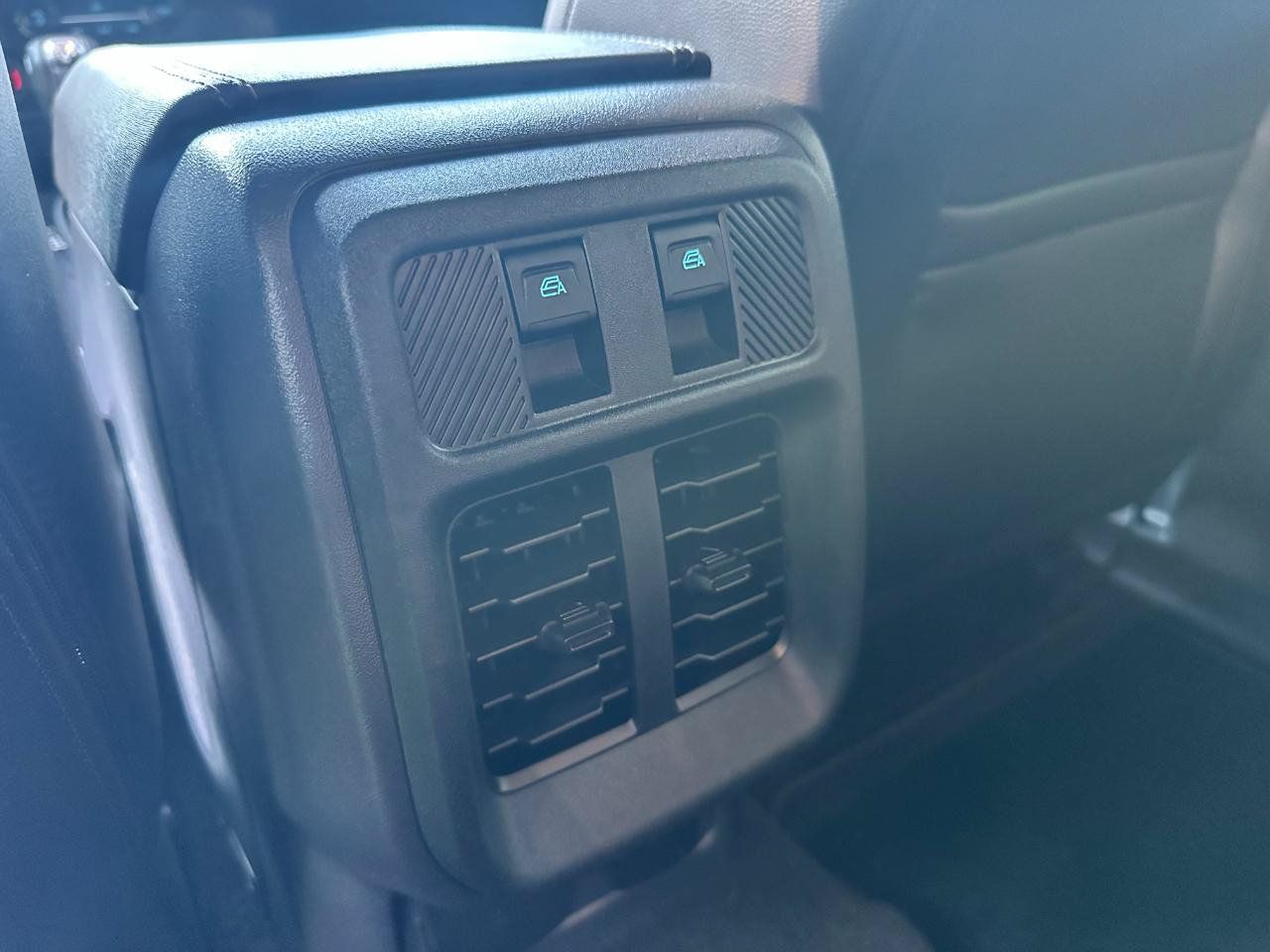 Used 2025 Ford Bronco Outer Banks AWD/4WD image 17
