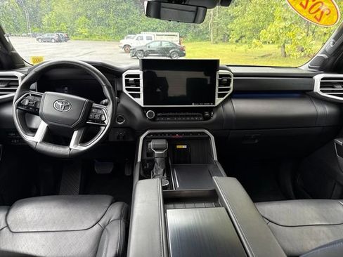 Used 2024 Toyota Tundra Platinum AWD/4WD image 12