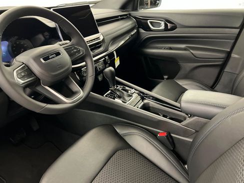 New 2026 Jeep Compass Latitude AWD/4WD image 15