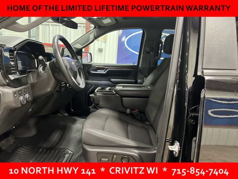 Used 2025 Chevrolet Silverado 1500 LT AWD/4WD image 5