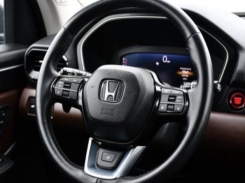 Used 2024 Honda Pilot Elite image 21