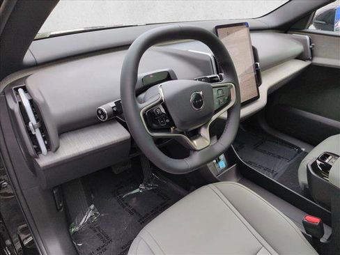 New 2026 Volvo EX30 Ultra w/ Climate Package image 3