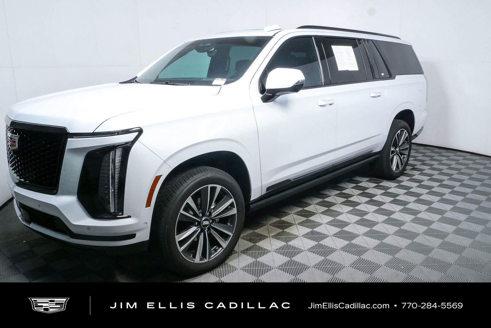 Used 2026 Cadillac Escalade ESV Sport w/ Touring Package AWD/4WD image 1