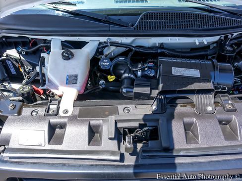 Used 2019 GMC Savana 3500 Extended w/ Driver Convenience Package image 23