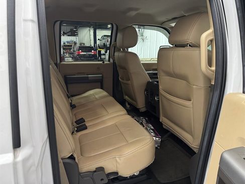 Used 2012 Ford F350 Lariat w/ Lariat Interior Pkg image 13