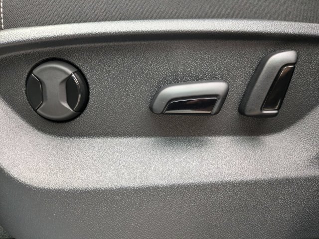 New 2026 Volkswagen Atlas SE FWD image 20