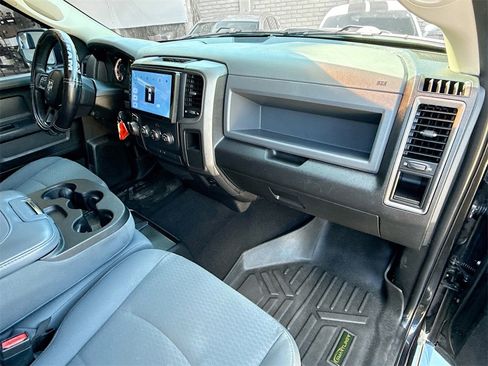 Used 2018 RAM 1500 Express image 33
