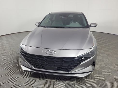Used 2023 Hyundai Elantra SEL w/ Convenience Package FWD image 15