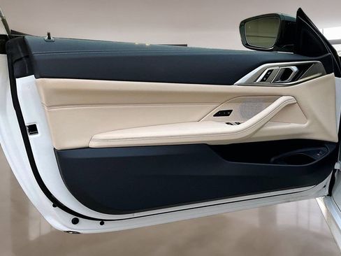 Used 2024 BMW M440i Convertible w/ Premium Package image 23