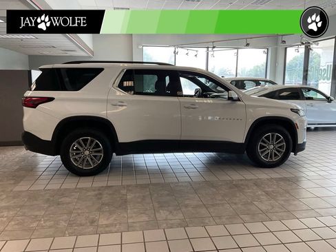 Used 2024 Chevrolet Traverse LT FWD image 6