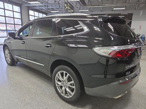 Used 2023 Buick Enclave Essence w/ Experience Buick Package image 5