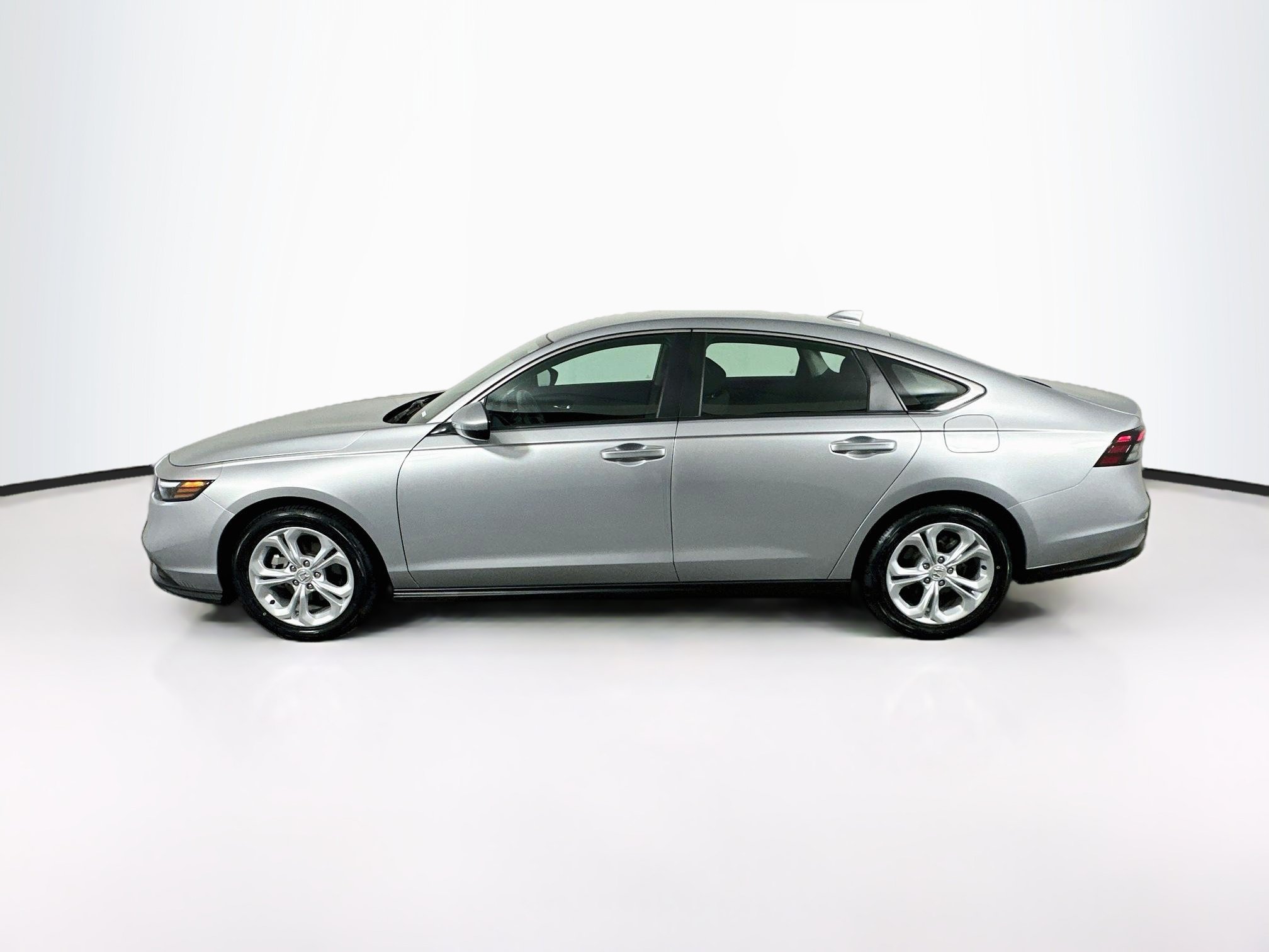 Used 2024 Honda Accord LX image 4