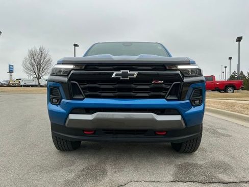 Used 2023 Chevrolet Colorado Z71 w/ Z71 Convenience Package 2 image 8