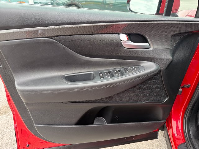 Used 2022 Hyundai Santa Fe SEL AWD/4WD image 16