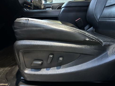 Used 2017 GMC Sierra 2500 Denali w/ Duramax Plus Package image 12