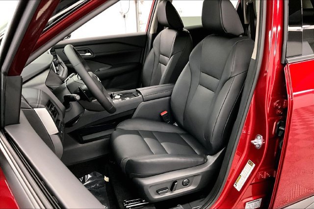 New 2026 Nissan Rogue Dark Armor FWD image 10
