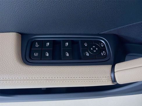 New 2026 Porsche Cayenne S AWD/4WD image 8