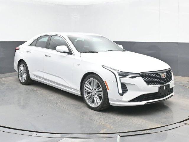 Used 2021 Cadillac CT4 Premium Luxury RWD image 2