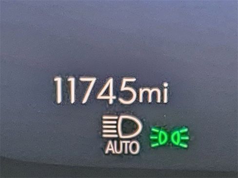 Certified 2025 Buick Envision Sport Touring image 22