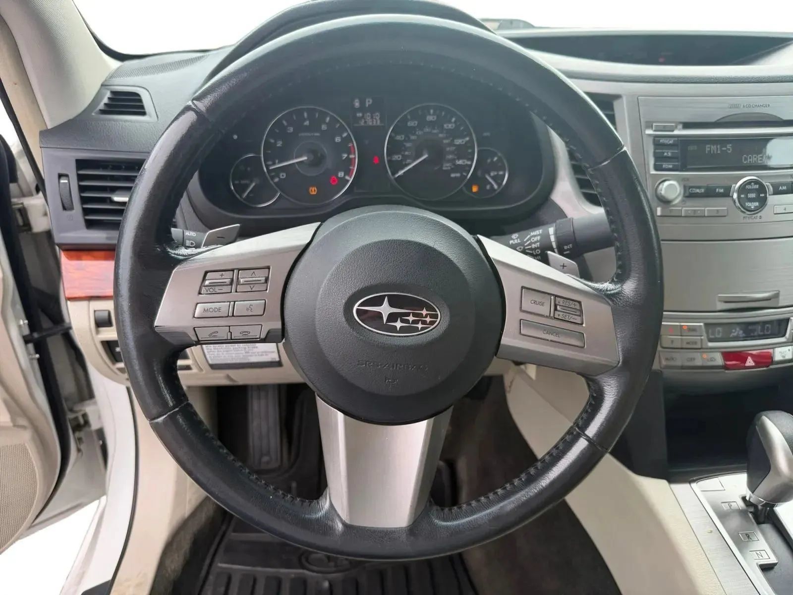 Used 2011 Subaru Legacy 2.5i Limited AWD/4WD image 11