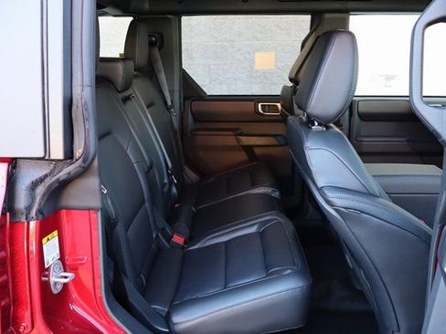 New 2025 Ford Bronco Badlands w/ Sasquatch Package image 34