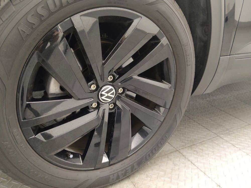 Used 2023 Volkswagen Atlas Cross Sport SE w/ Black Wheel Package FWD image 31