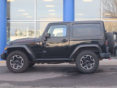 Used 2015 Jeep Wrangler Rubicon image 2