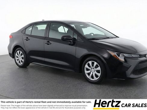 Used 2025 Toyota Corolla LE FWD image 1