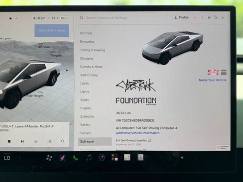 Used 2024 Tesla Cybertruck AWD Crew Cab image 38