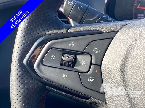 Used 2024 Chevrolet Trax RS w/ Driver Confidence Package image 25