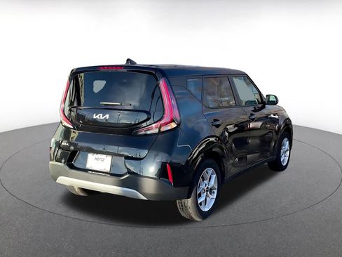 Used 2025 Kia Soul LX w/ LX Technology Package image 14