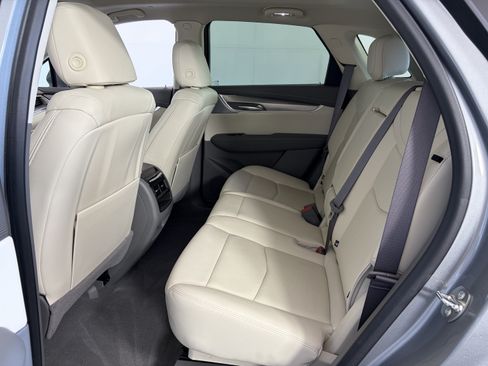 Certified 2024 Cadillac XT5 Premium Luxury w/ Technology Package AWD/4WD image 8