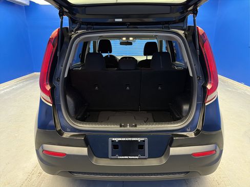 Used 2020 Kia Soul LX image 27