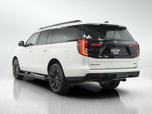 Used 2025 Ford Expedition Max Platinum w/ Stealth Appearance Package AWD/4WD image 4