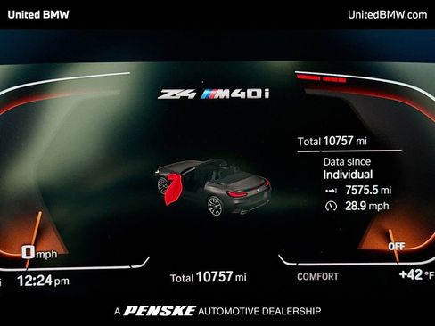 Used 2024 BMW Z4 M40i w/ Premium Package image 7