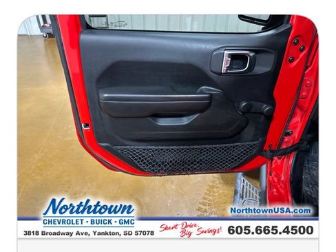 Used 2018 Jeep Wrangler Unlimited Sport AWD/4WD image 10