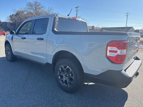 Used 2022 Ford Maverick XLT image 4