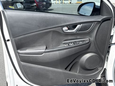 Used 2023 Hyundai Kona SEL w/ Convenience Package image 13