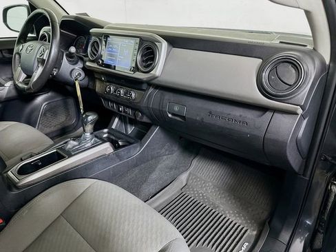 Used 2020 Toyota Tacoma SR5 image 26