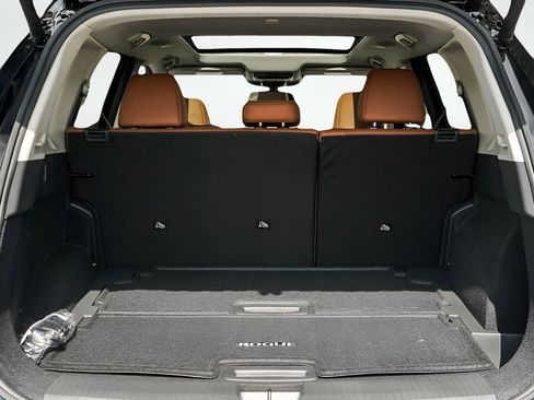 New 2026 Nissan Rogue Platinum w/ Platinum Premium Package image 8