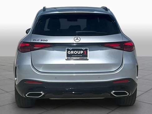 Used 2024 Mercedes-Benz GLC 300 image 4