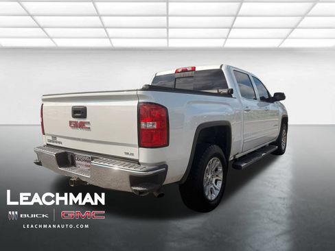 Used 2018 GMC Sierra 1500 SLE w/ SLE Value Package AWD/4WD image 3