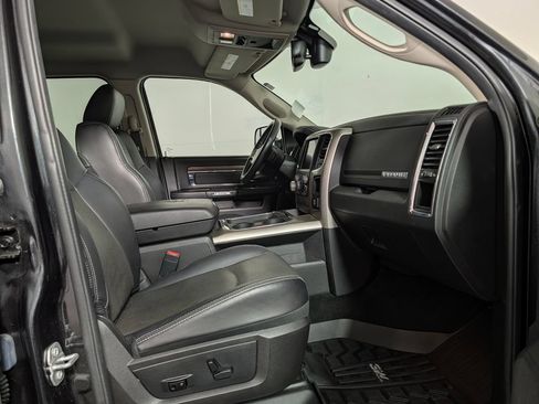 Used 2016 RAM 1500 Laramie w/ Convenience Group RWD image 11