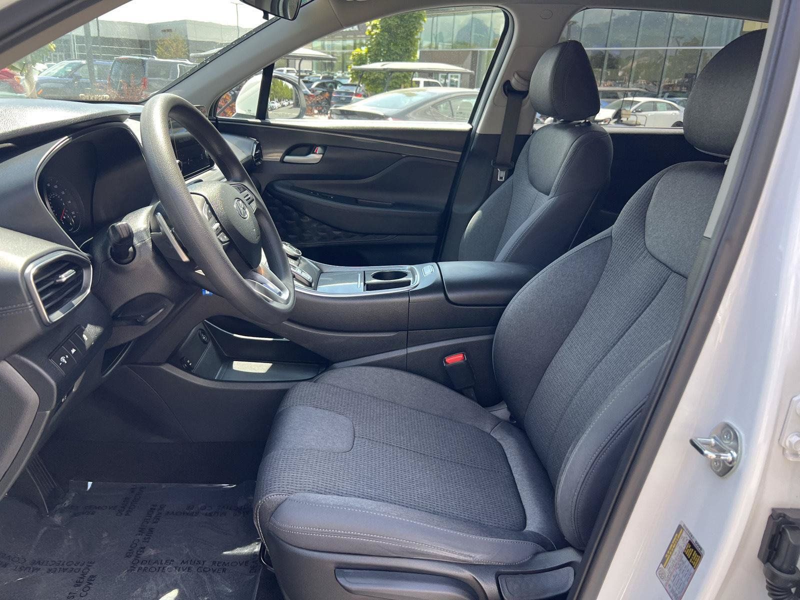 Certified 2023 Hyundai Santa Fe SE w/ Cargo Package AWD/4WD image 4