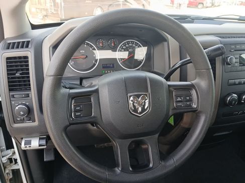 Used 2012 RAM 1500 Express RWD image 22