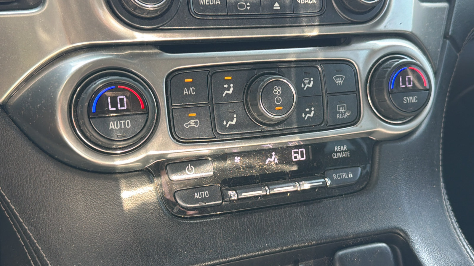 Used 2017 Chevrolet Tahoe LS w/ All-Season Package RWD image 34