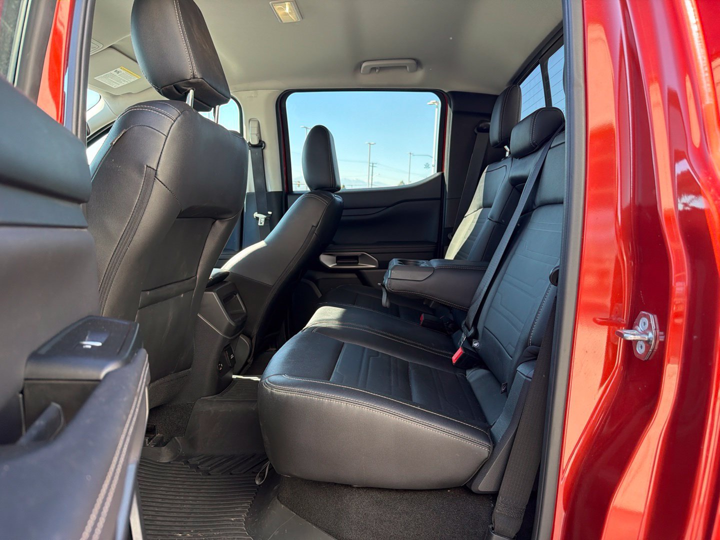 Used 2024 Ford Ranger Lariat w/ FX4 Off-Road Package AWD/4WD image 13