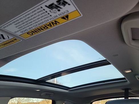 Used 2023 Acura MDX SH-AWD image 40