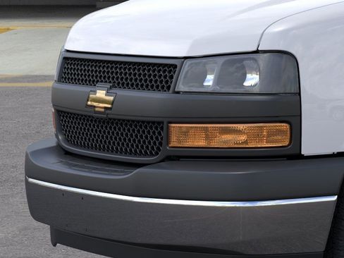 New 2026 Chevrolet Express 2500 RWD image 13