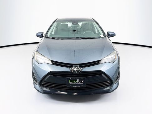 Used 2019 Toyota Corolla LE image 2